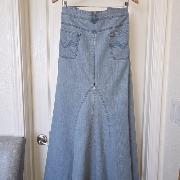 Ashley Stewart Skirts Ashley Stewart Blue Full Aline Skirt Poshmark ashley-stewart-skirts-ashley-stewart-blue-full-aline-skirt-poshmark